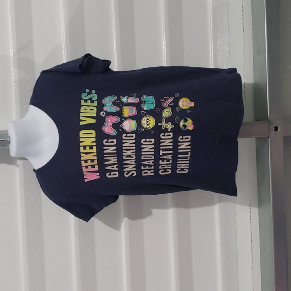 Children's place t-shirt size medium (7/8)‎